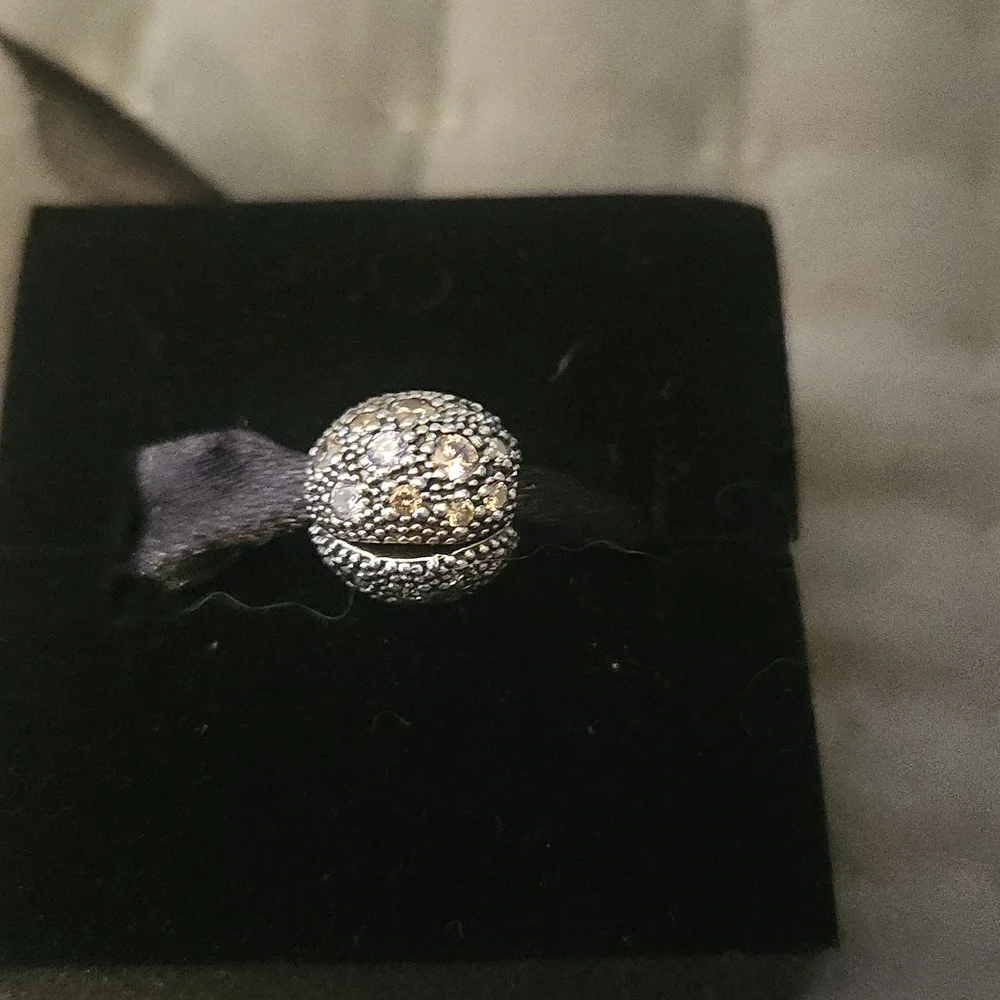 Pandora charm - Picture 2 of 3